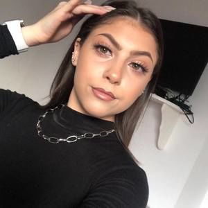 Meet your Posher, Lisa